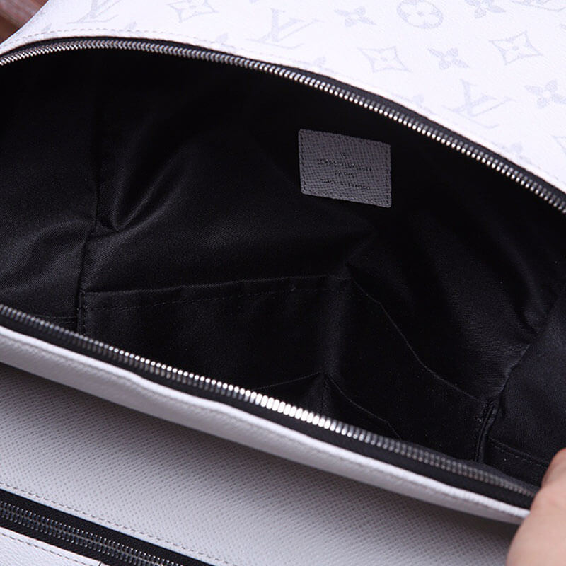 Louis Vuitton Discovery PM