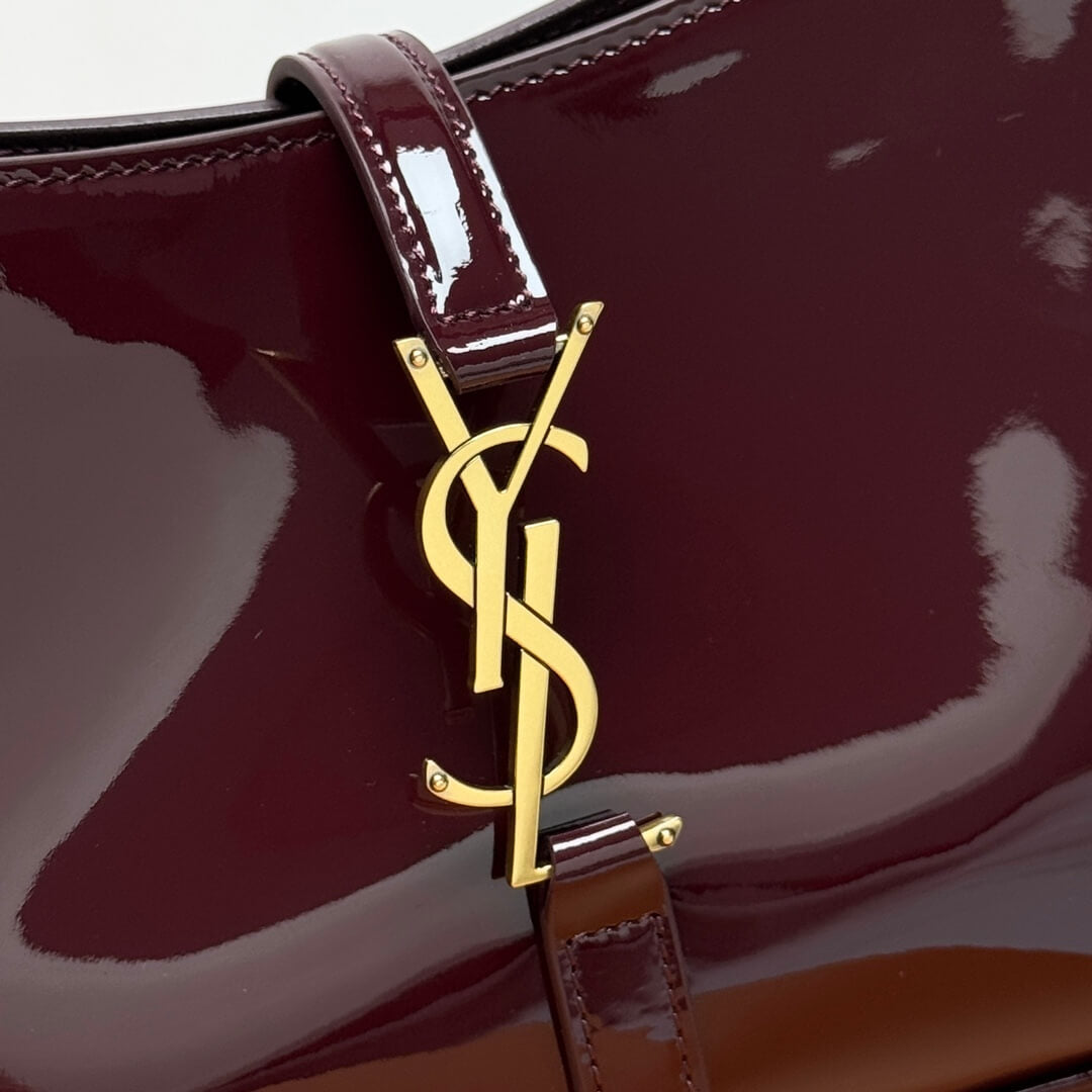 Ysl Le 5 à 7 In Patent Hobo