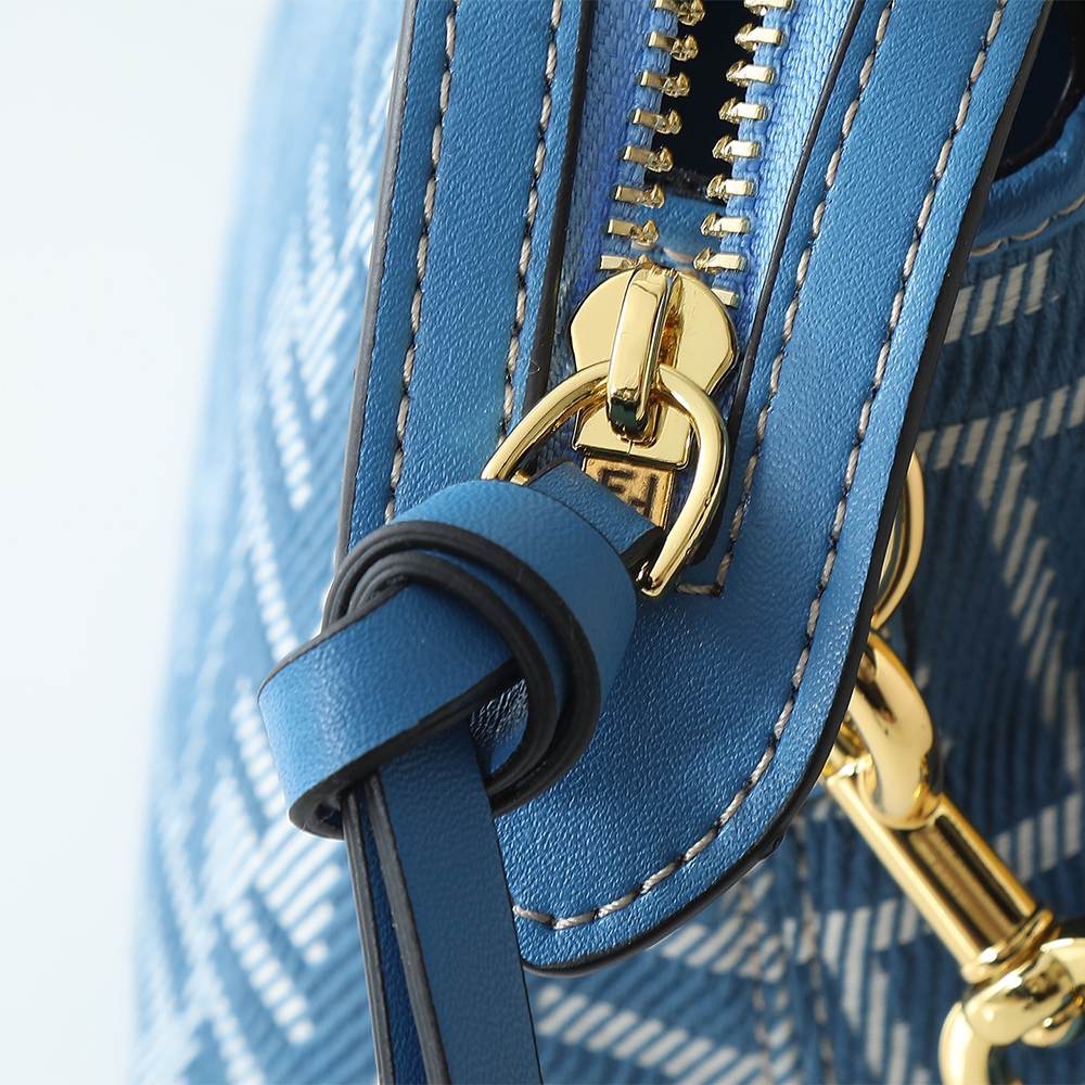 Fendi By The Way Selleria Medium
