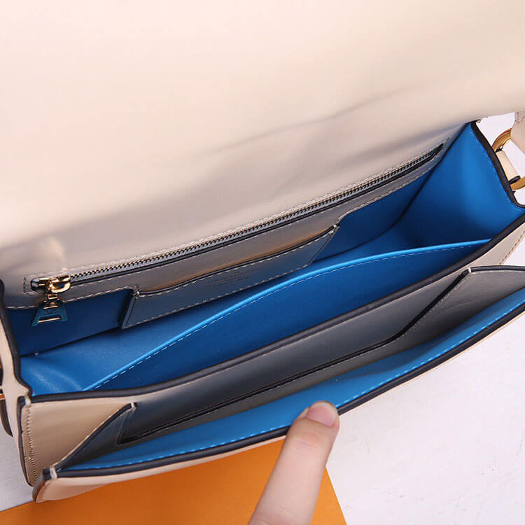 Louis Vuitton Pont 9