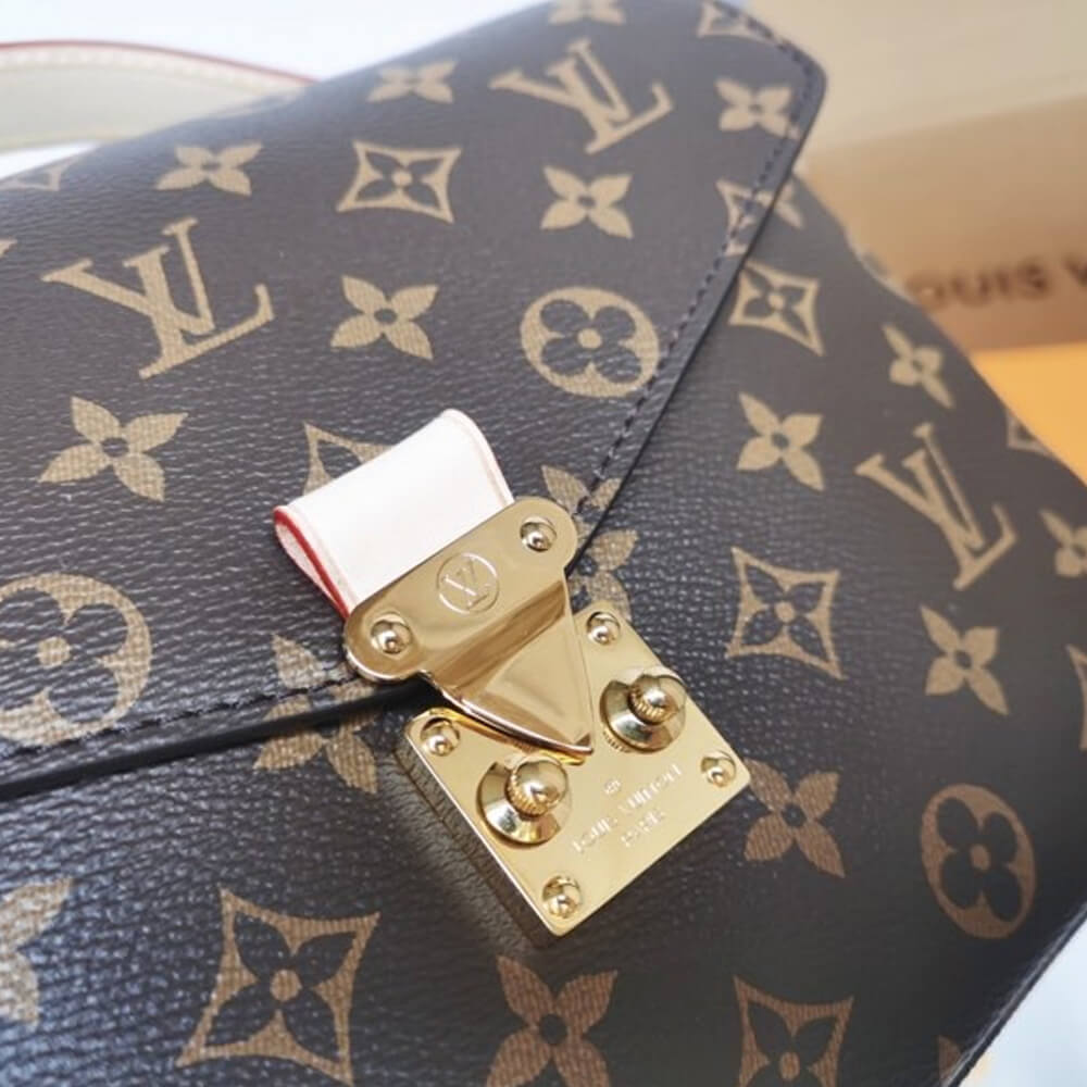 Louis Vuitton Pochette Métis
