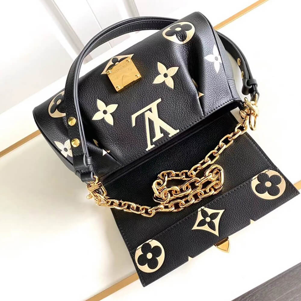 Louis Vuitton Favorite
