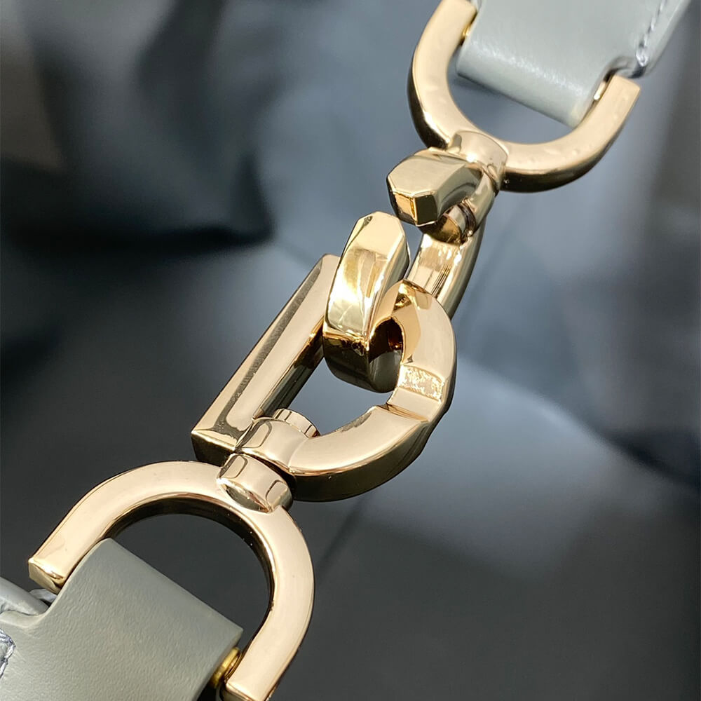 Dior Medium Toujours Vertical