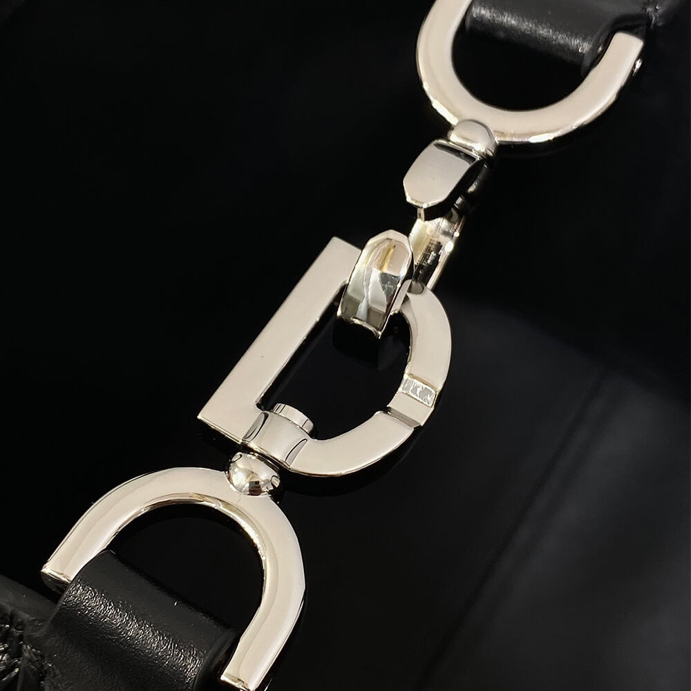 Dior Medium Toujours Vertical