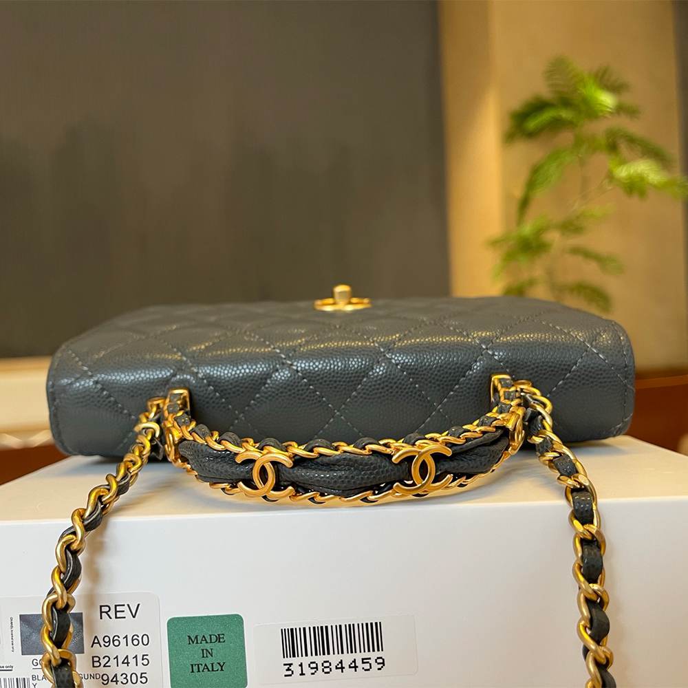 Chanel Wallet On Chain