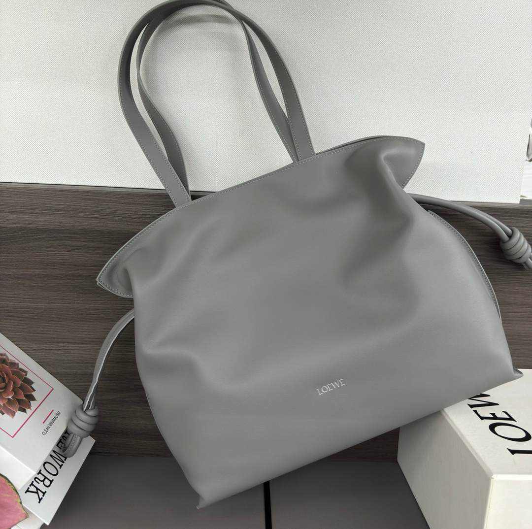 Loewe Large Flamenco