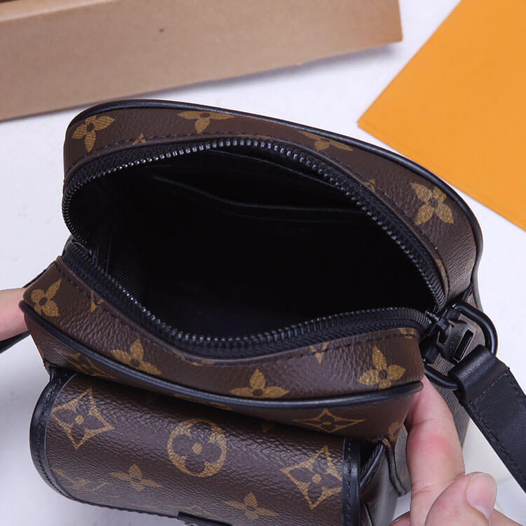 Louis Vuitton Christopher Wallet
