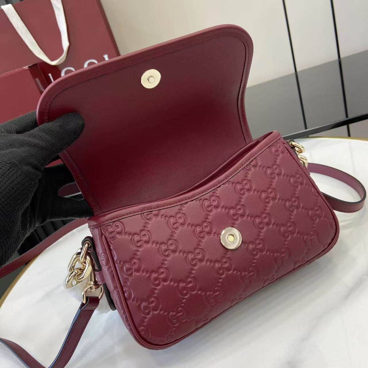 Gucci Emblem Small