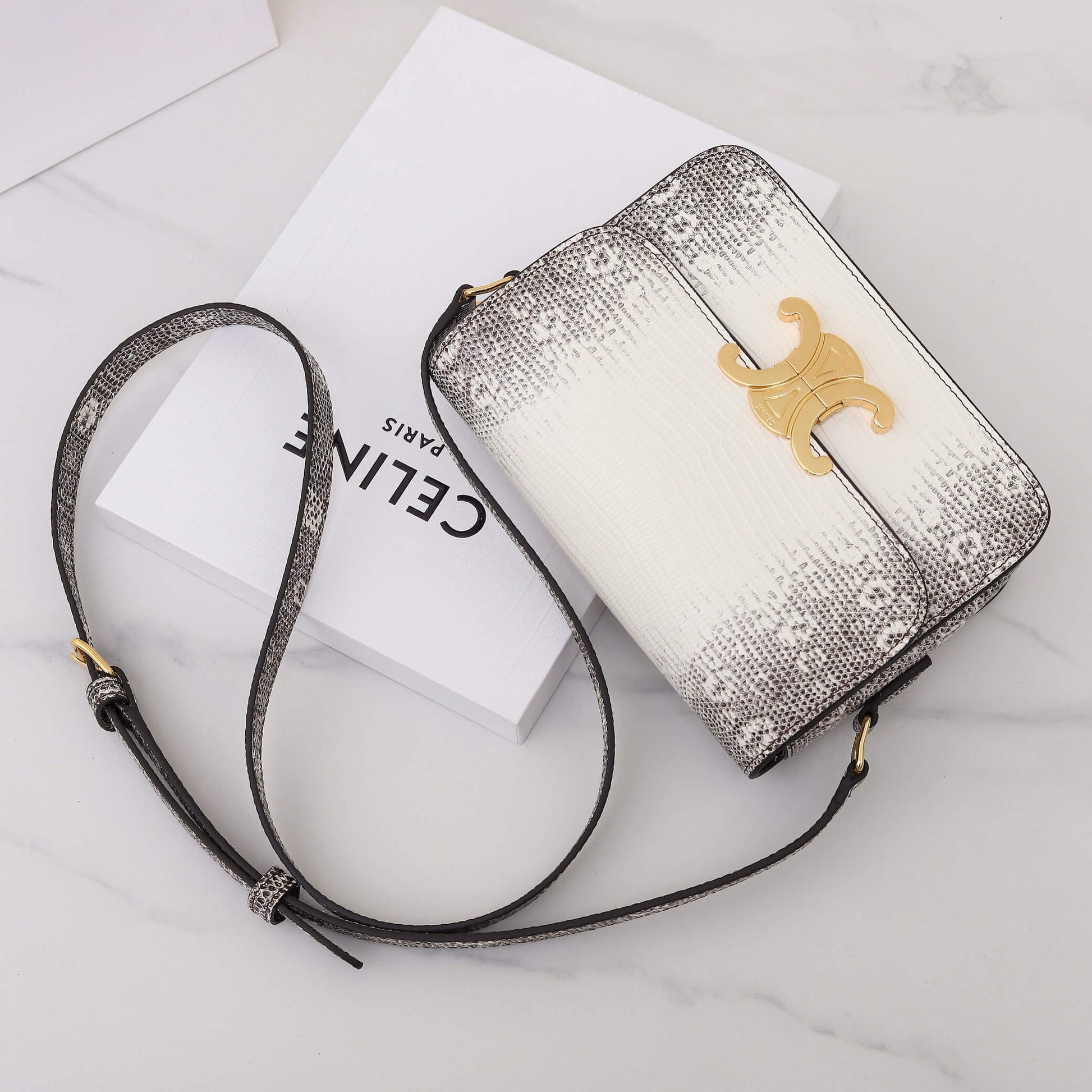 CELINE TEEN TRIOMPHE lizard pattern handbag(HIGH-END GRADE)