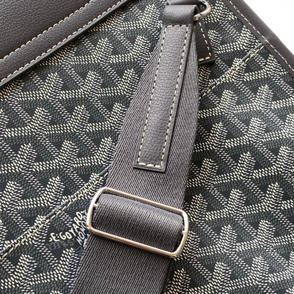 Goyard Coursier Messenger