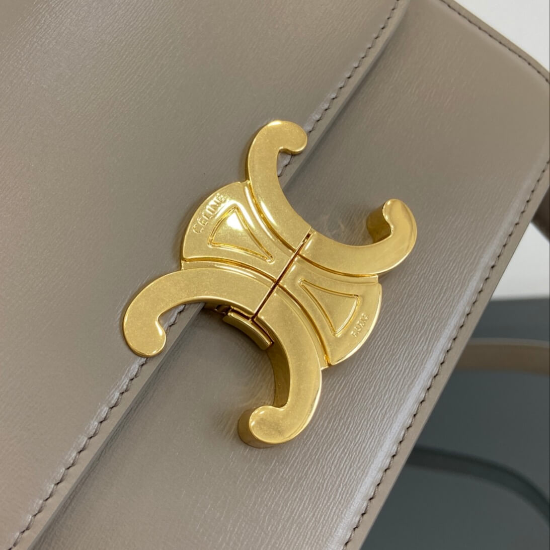CELINE TEEN TRIOMPHE handbag(HIGH-END GRADE)