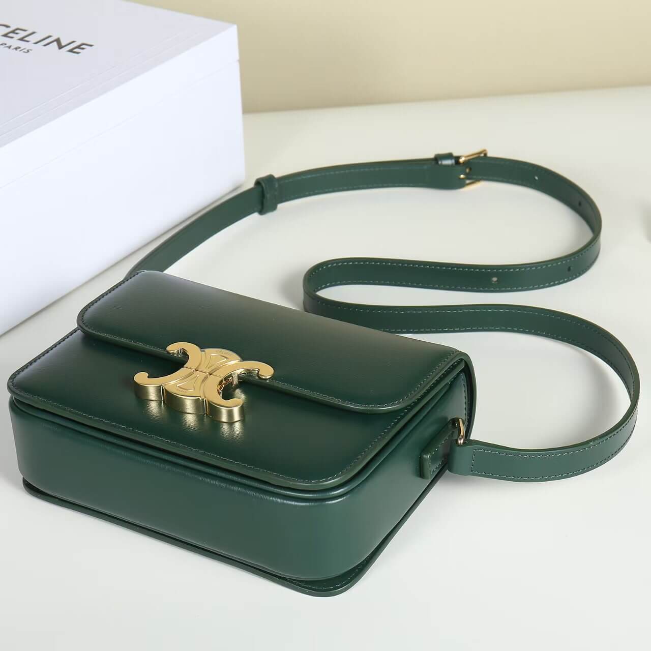 CELINE TEEN TRIOMPHE handbag(HIGH-END GRADE)