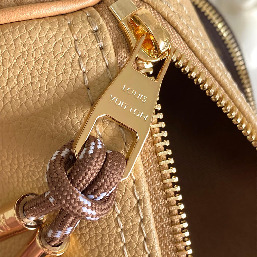 Louis Vuitton Keepall Bandoulière 25