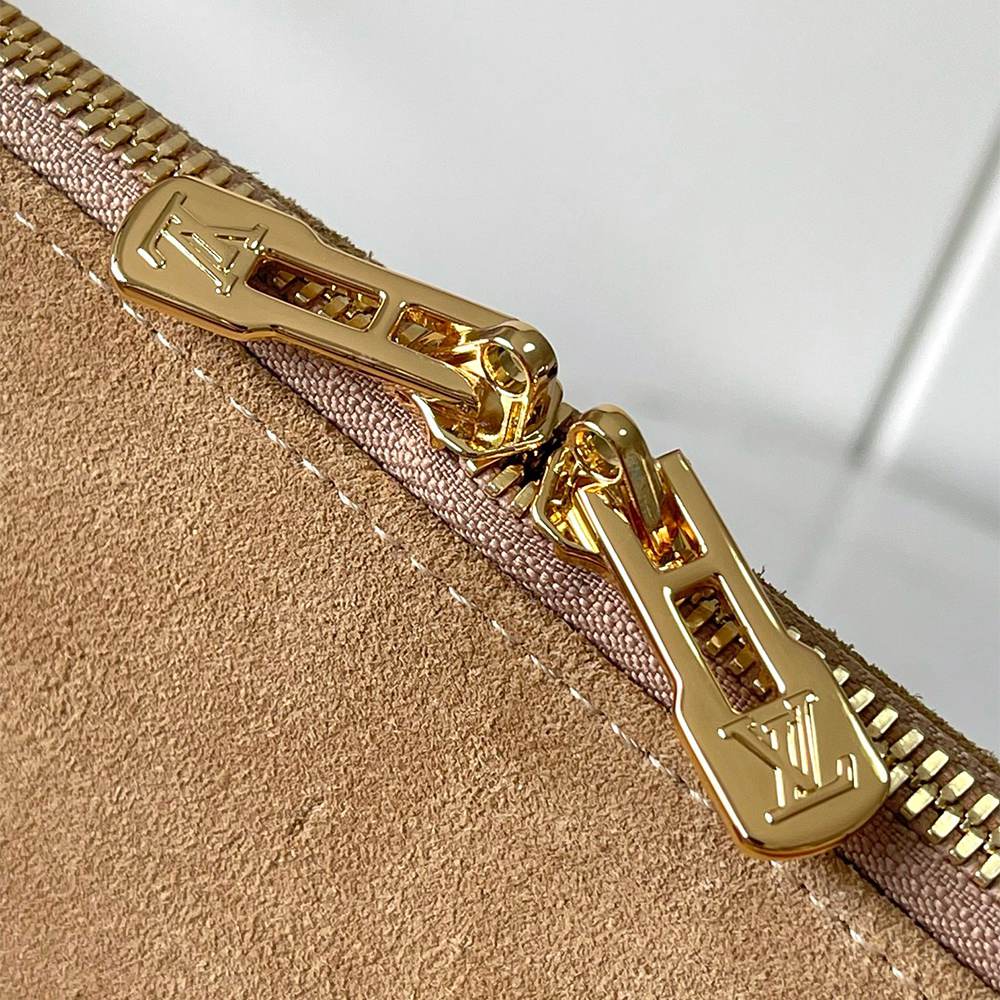 Louis Vuitton Express MM