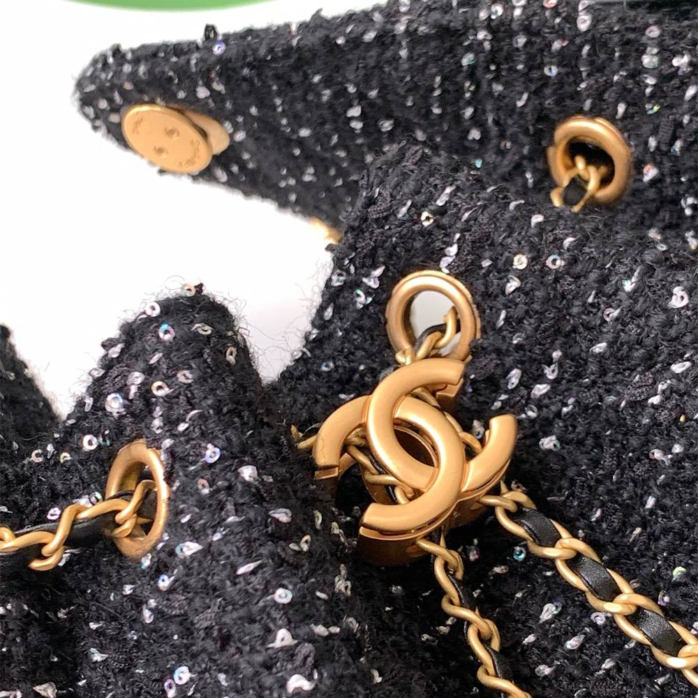 CHANEL 25 Small Handbag(High-end grade)