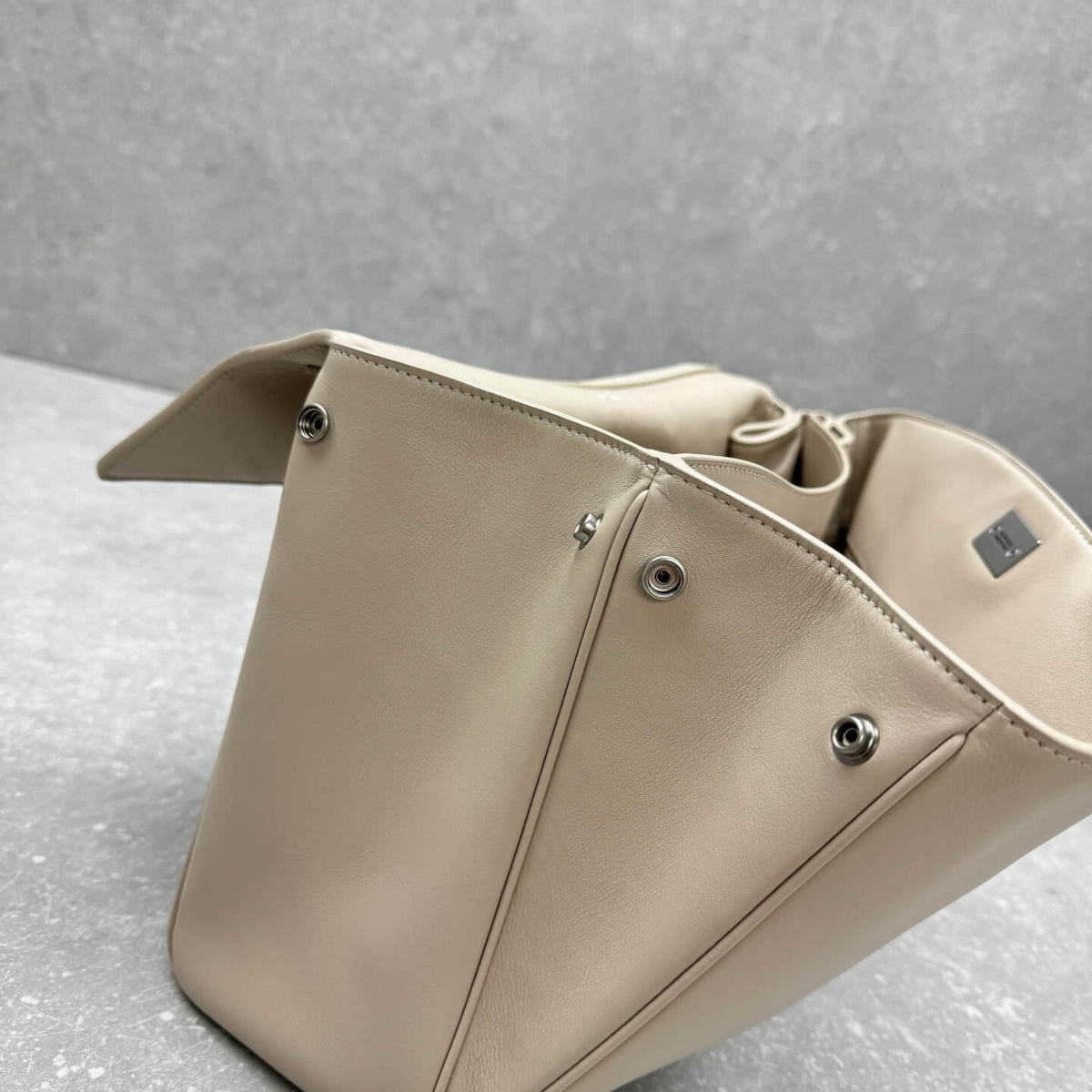Balenciaga Rodeo Medium