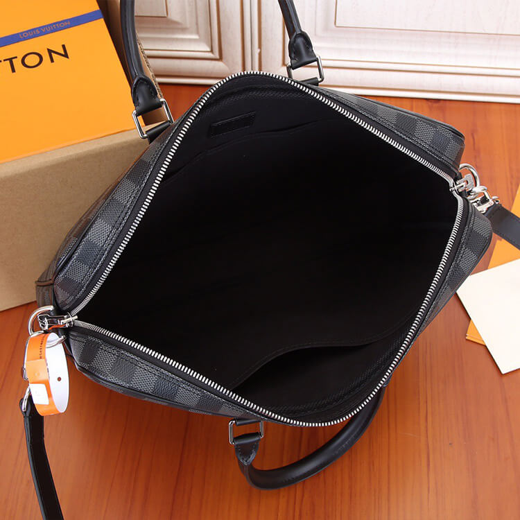 Louis Vuitton Voyage PM
