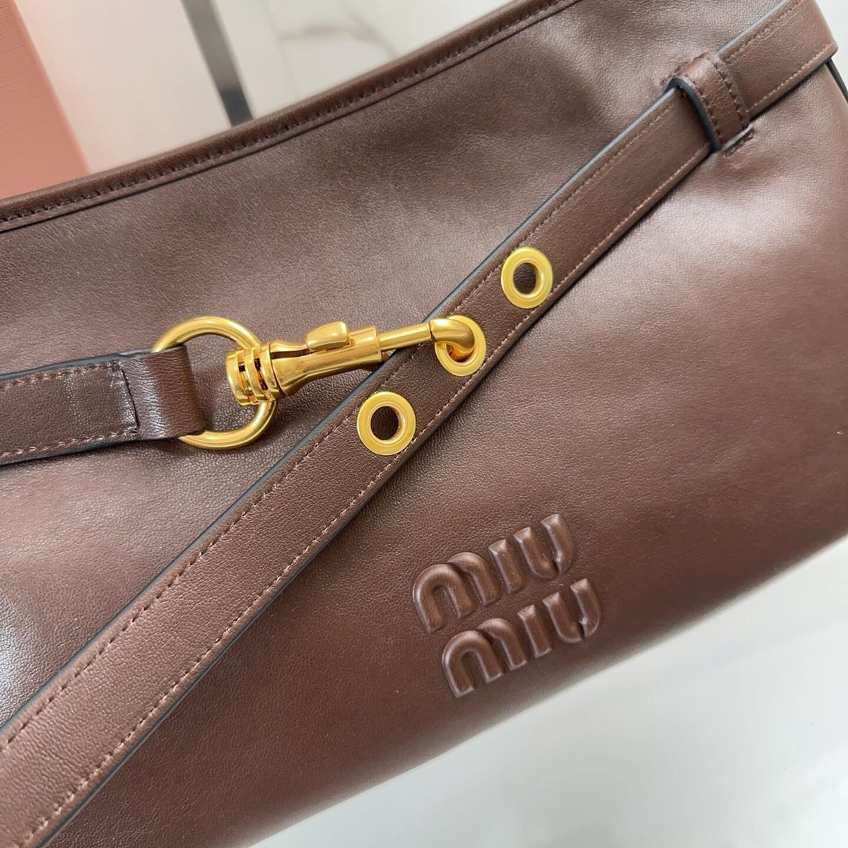 MiuMiu Aventure Nappa