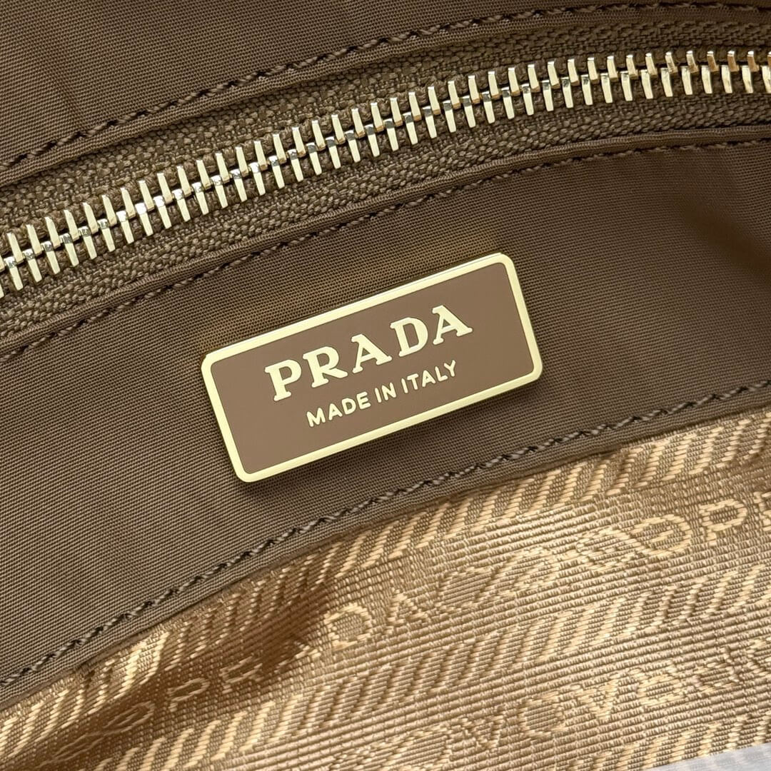 Prada Mariner large Re-Nylon