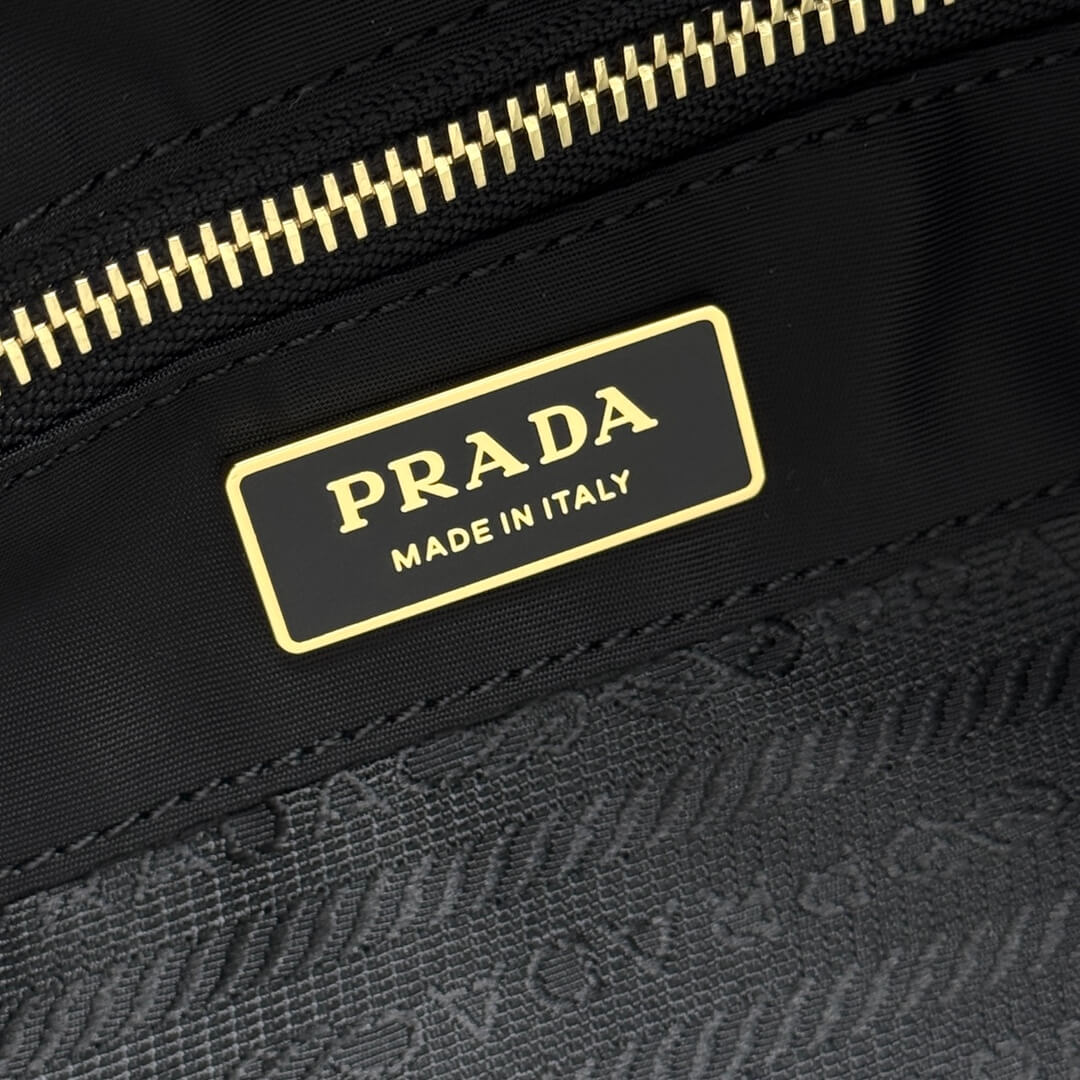 Prada Mariner large Re-Nylon