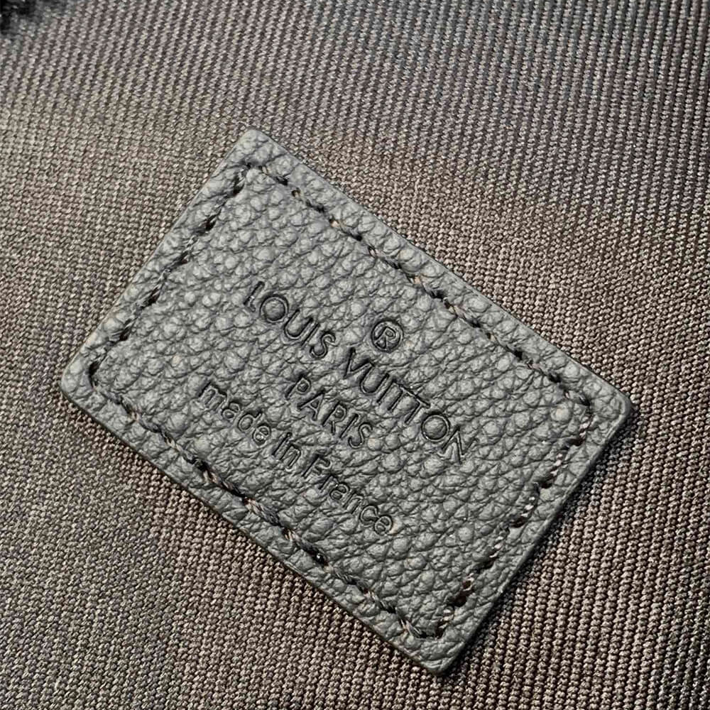 Louis Vuitton Duo Slingbag