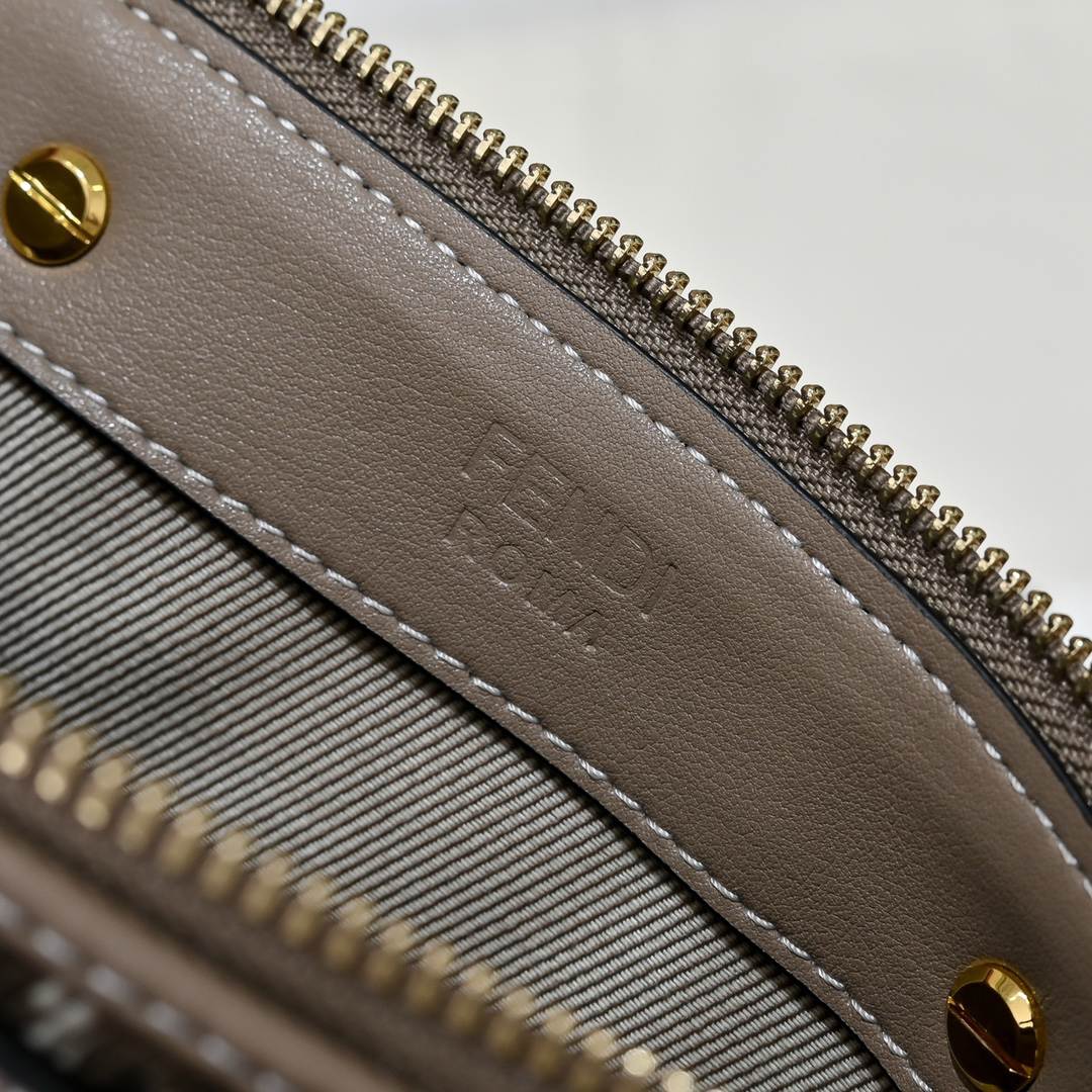 Fendi By The Way Soft Mini