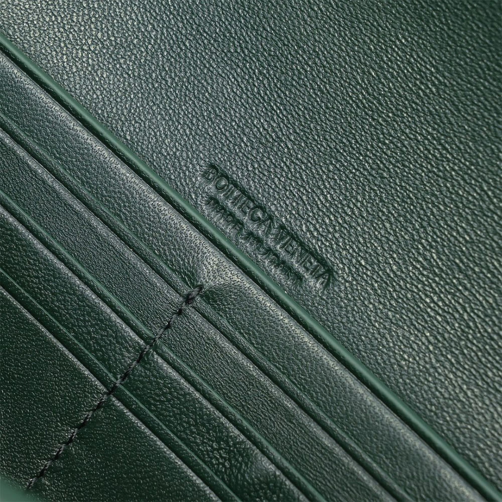 Bottega Veneta Andiamo Clutch