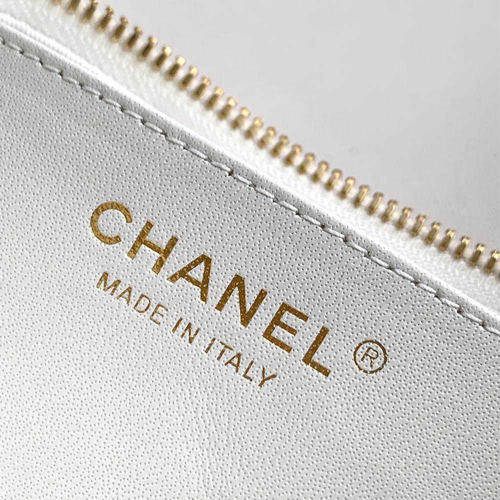 Chanel Hobo Handbag