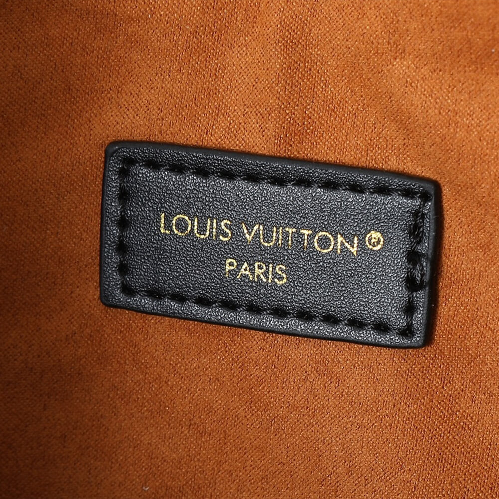 Louis Vuitton Cookie BB
