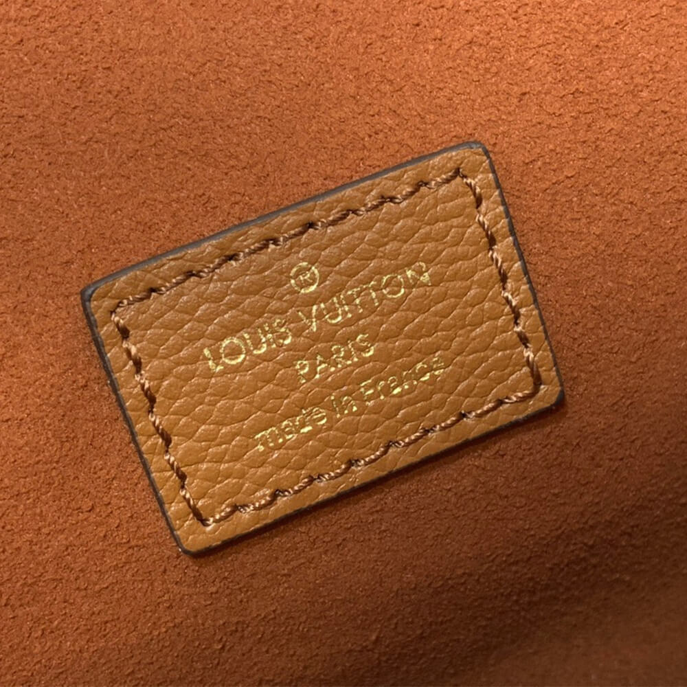 Louis Vuitton Pochette Métis