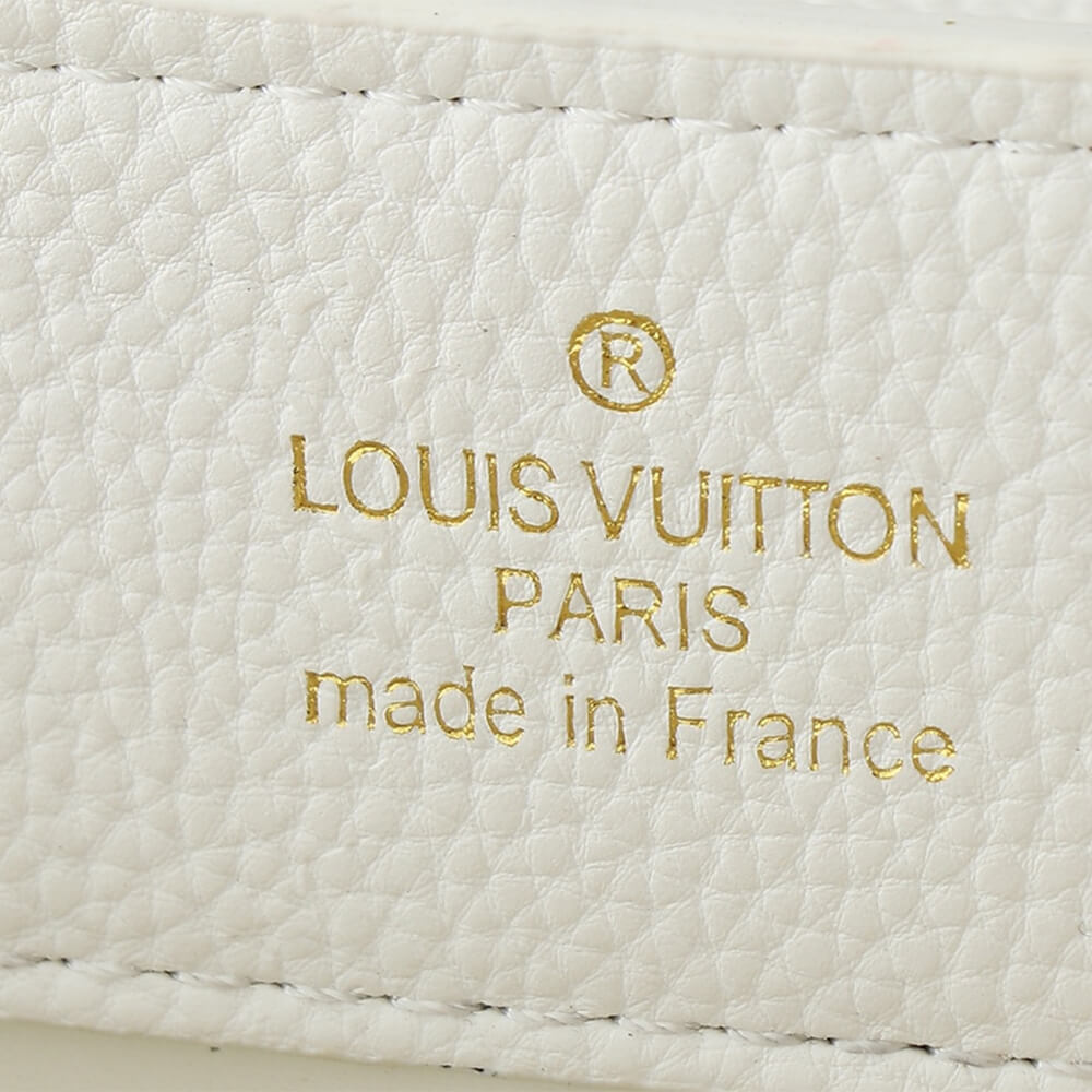 Louis Vuitton Capucines MM