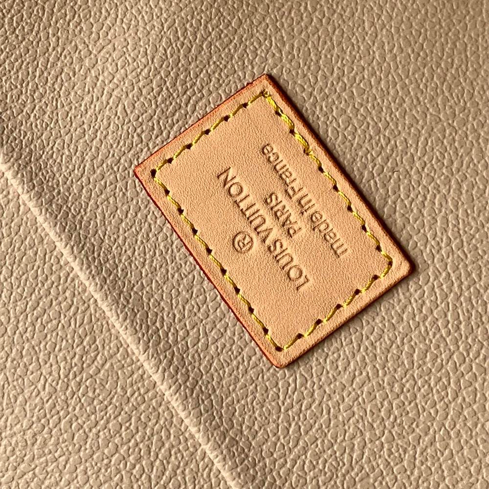 Louis Vuitton Nice BB