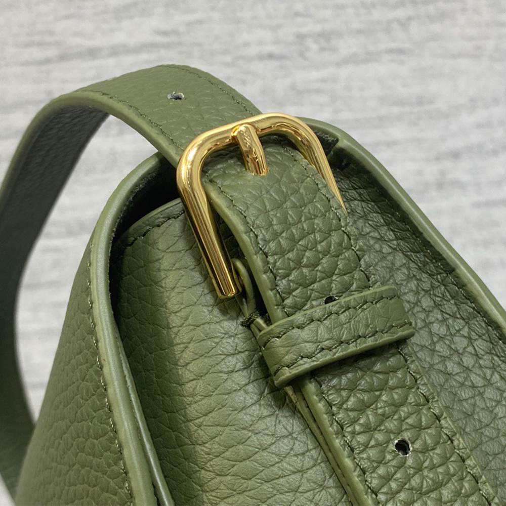 Medium Dior Bobby Bag