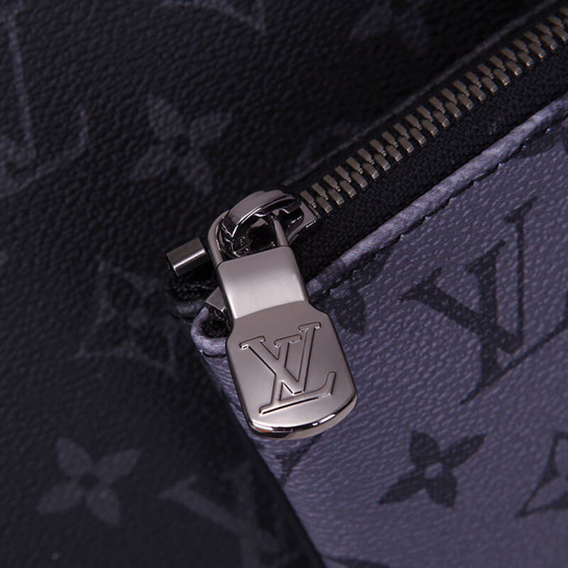 Louis Vuitton Trio Messenger