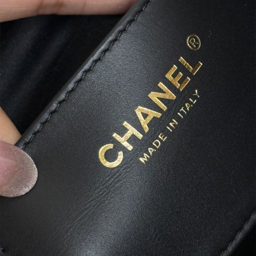 Chanel 25 Medium
