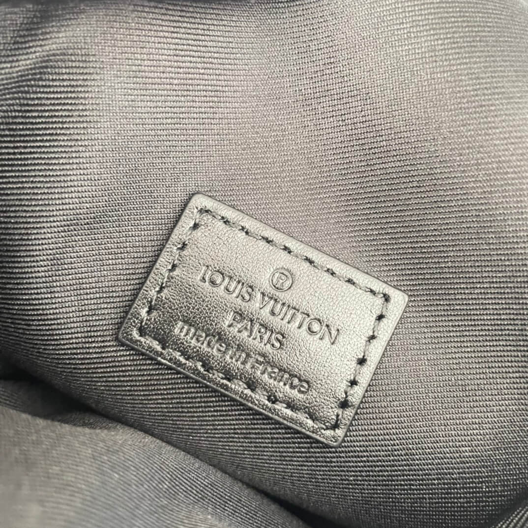 Louis Vuitton S-Lock Vertical