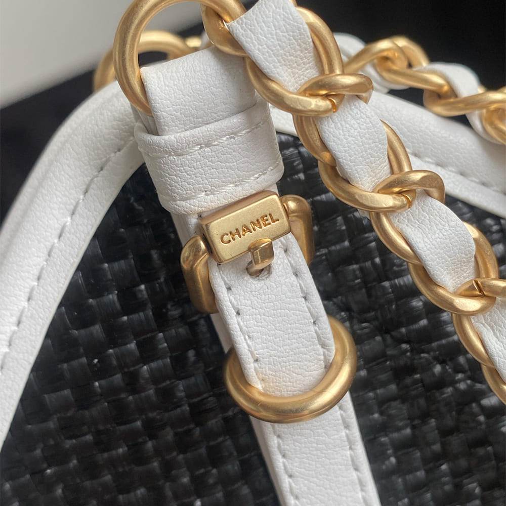 Chanel Maxi Shopping