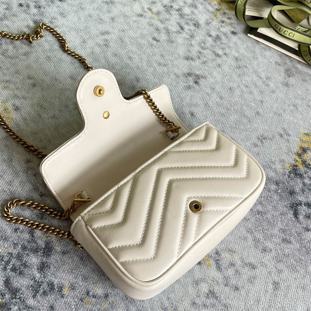 Gucci Marmont Super Mini