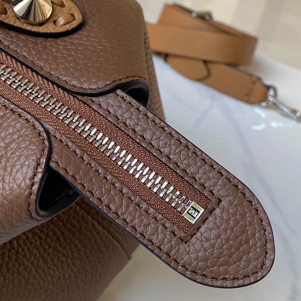 Fendi By The Way Selleria Medium
