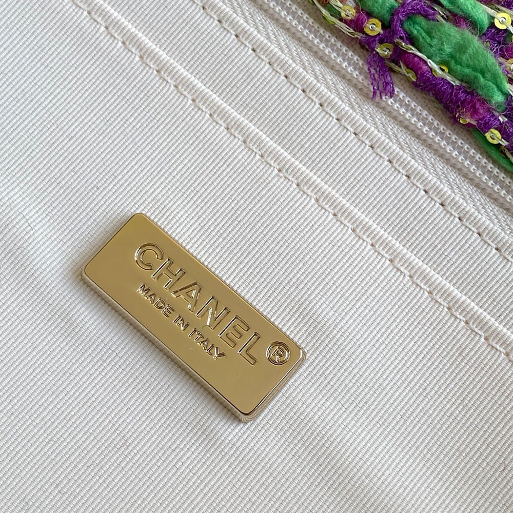 CHANEL MAXI FLAPBAG(HIGH-END GRADE)