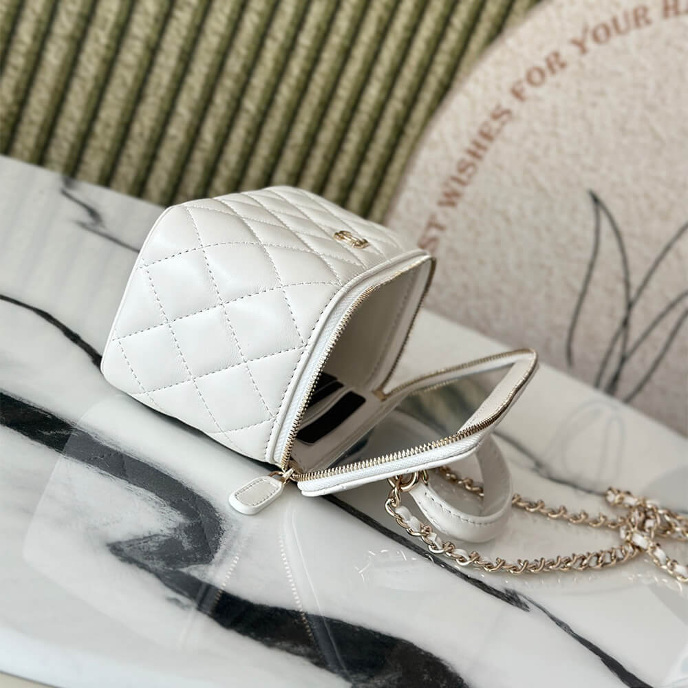 Chanel Long Vanity