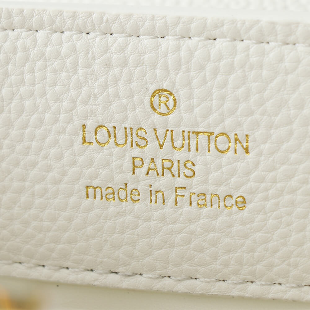 Louis Vuitton Capucines BB