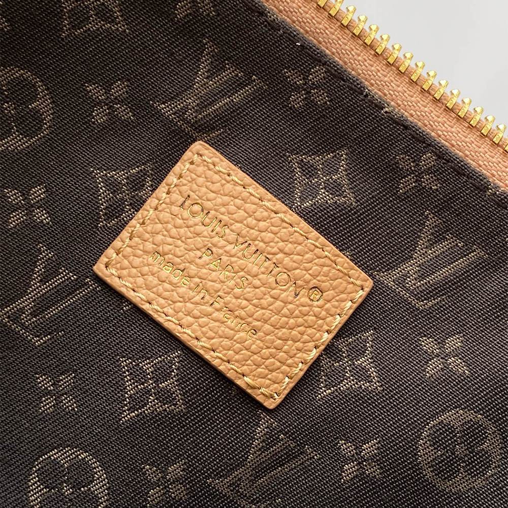 Louis Vuitton Multipass
