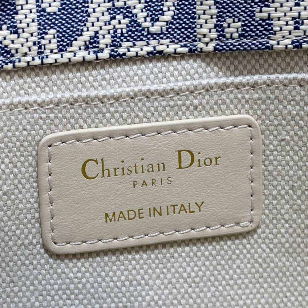 Dior Medium 30 Montaigne Satchel