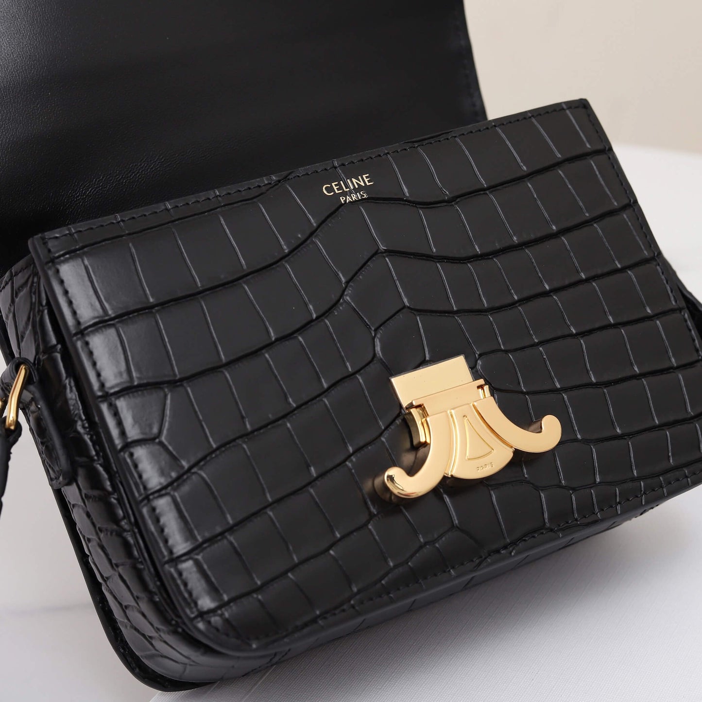 CELINE TEEN TRIOMPHE crocodile pattern handbag(HIGH-END GRADE)