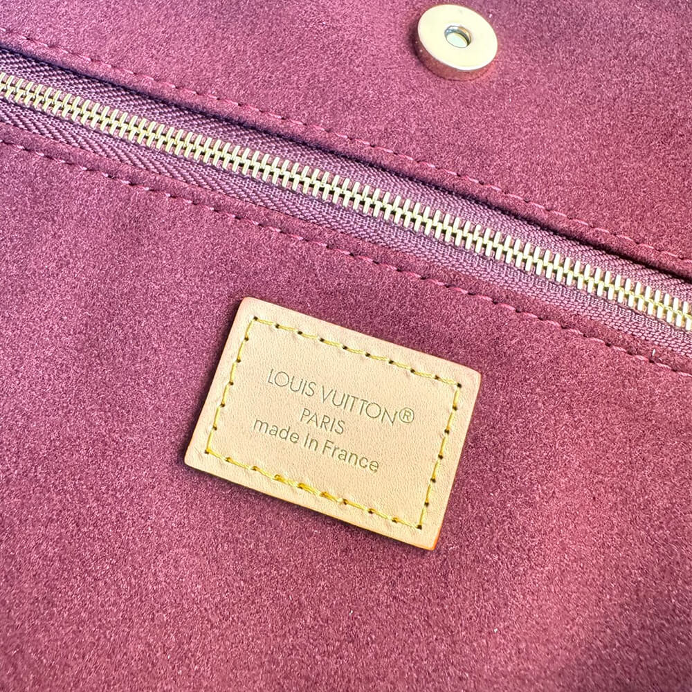 Louis Vuitton Again
