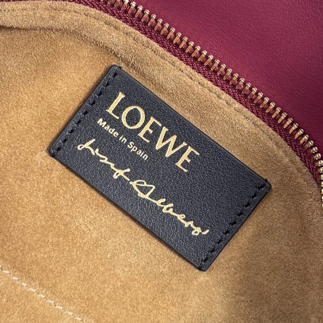 Loewe Small Puzzle