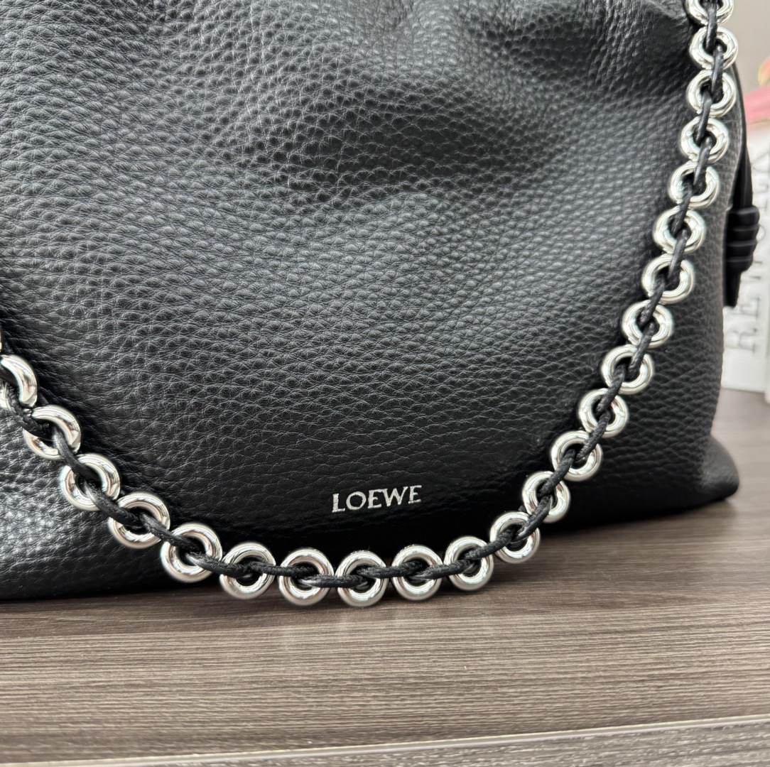 LOEWE Medium Flamenco purse in fine grained calfskin(HIGH-END GRADE)