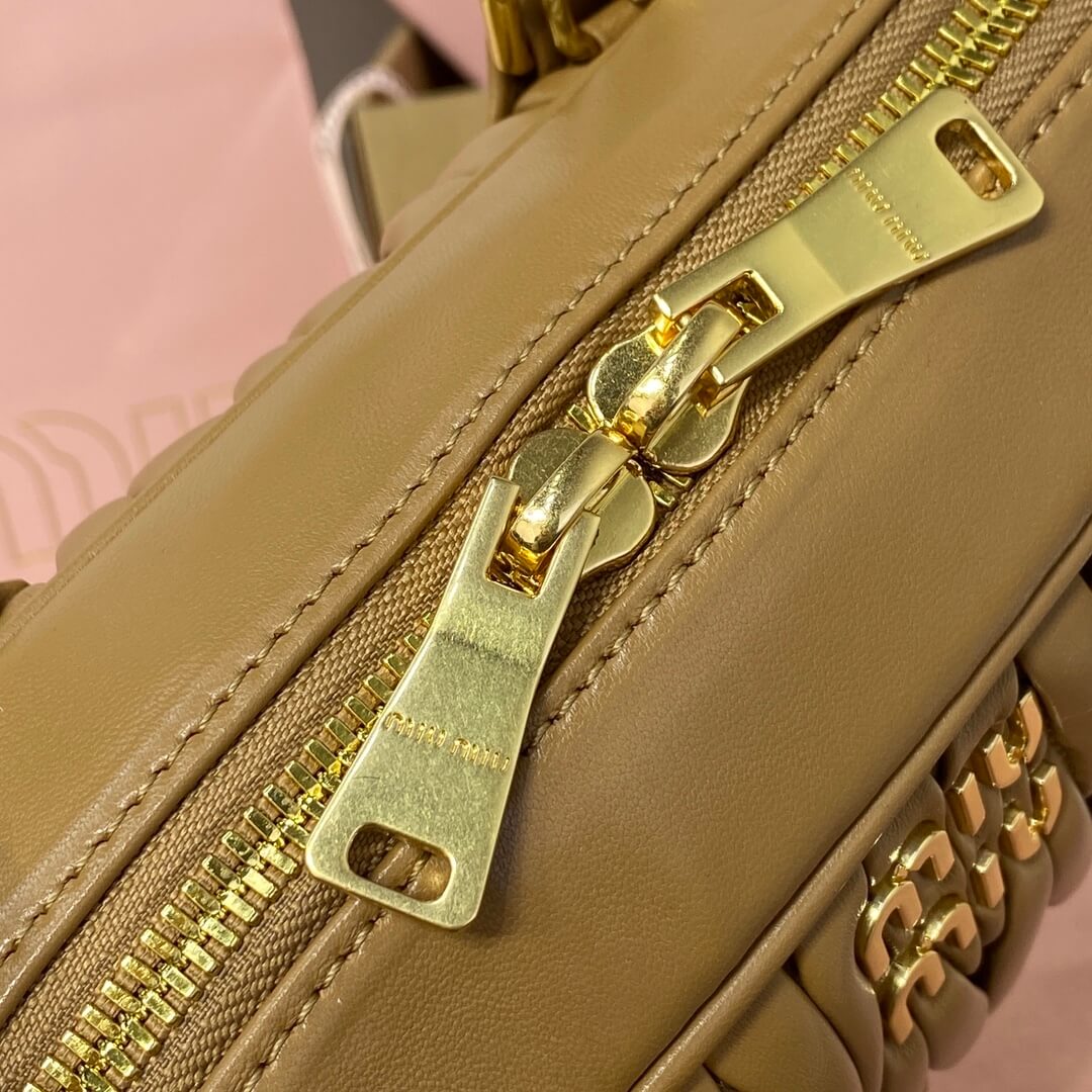 MiuMiu Large Arcadie