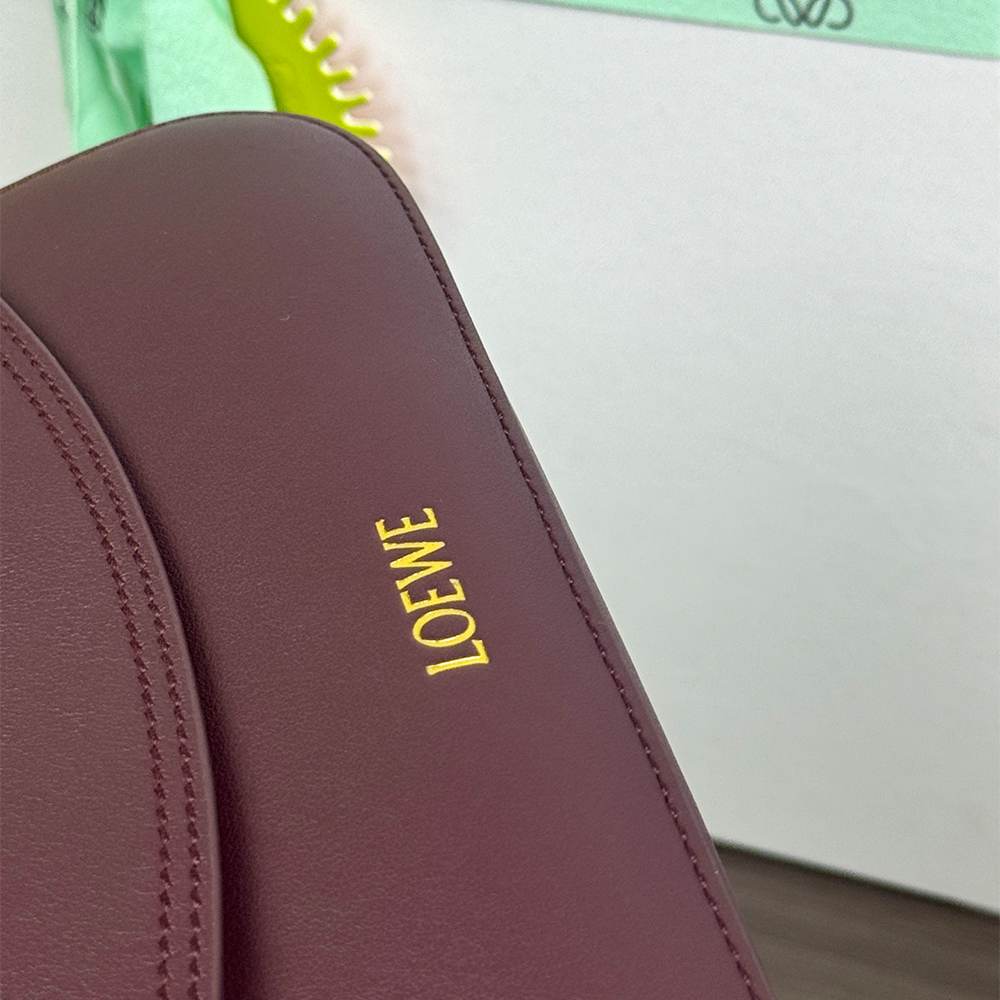 Loewe Medium Ola bag